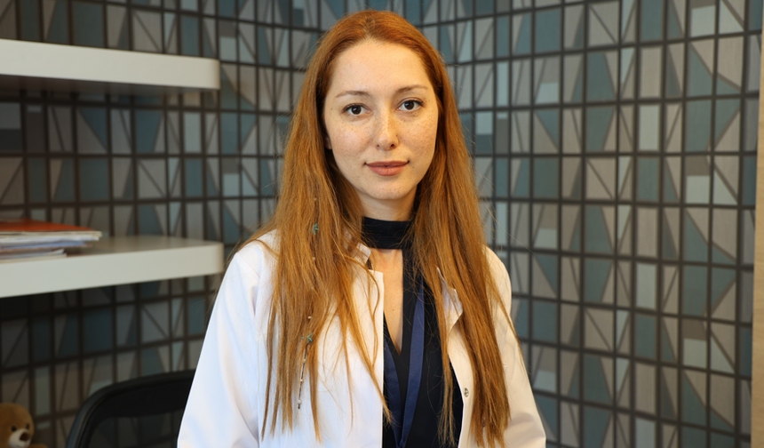 "Uzman uyardı: Sosyal medya baskısıyla estetik yaptırmak 18 yaş altı için tehlikeli"