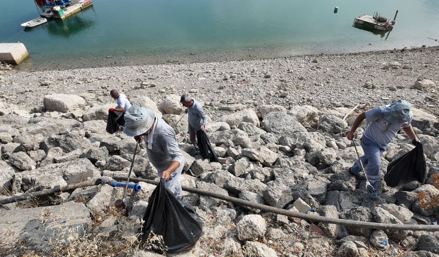 Adana’da temizlik çalışmaları hız kazandı: Belediyeden vatandaşa çağrı