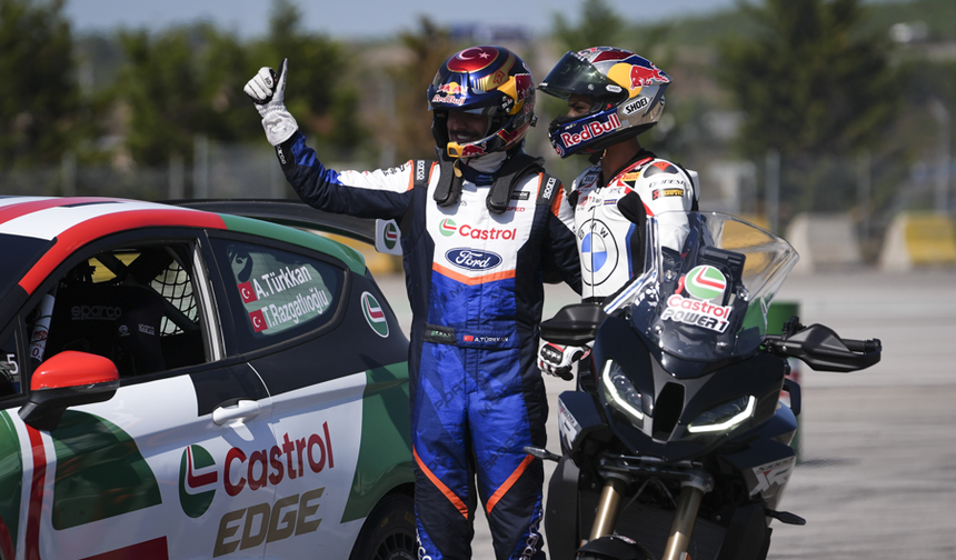 Toprak Razgatlıoğlu ve Ali Türkkan, Castrol Performance Day’de İstanbul Park’ı coşturdu