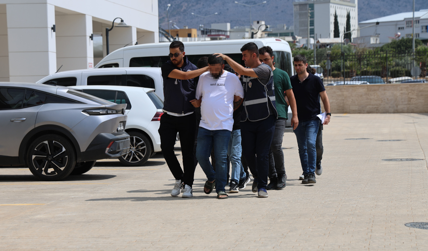 Kozan’da 3 günde 2 kez aynı işyerini kurşunlayan şebeke çökertildi