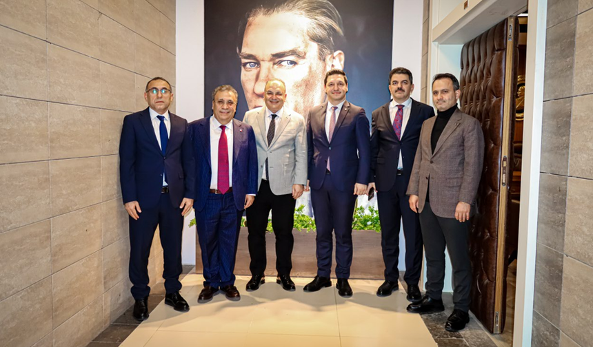 HSK üyelerinden Adana Barosu’na anlamlı ziyaret