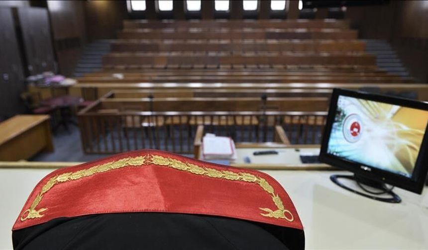 Adana'da aile katliamı davasında sanıklar hakim karşısına çıktı