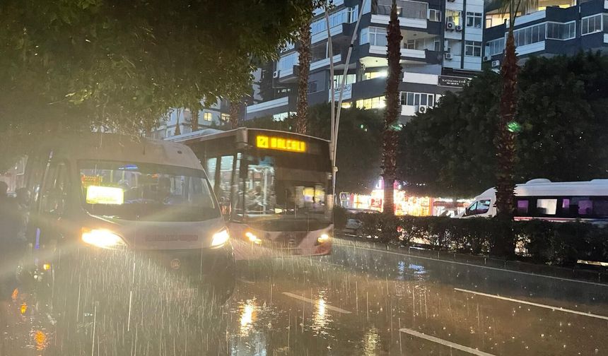 Adana hava durumu: Meteoroloji’den 12 ilçeye kuvvetli yağış uyarısı