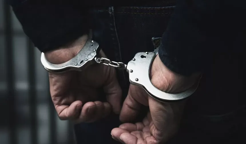 Adana’da sırt çantasından uyuşturucu çıktı: Beraatini istedi, 15 yıl ceza aldı