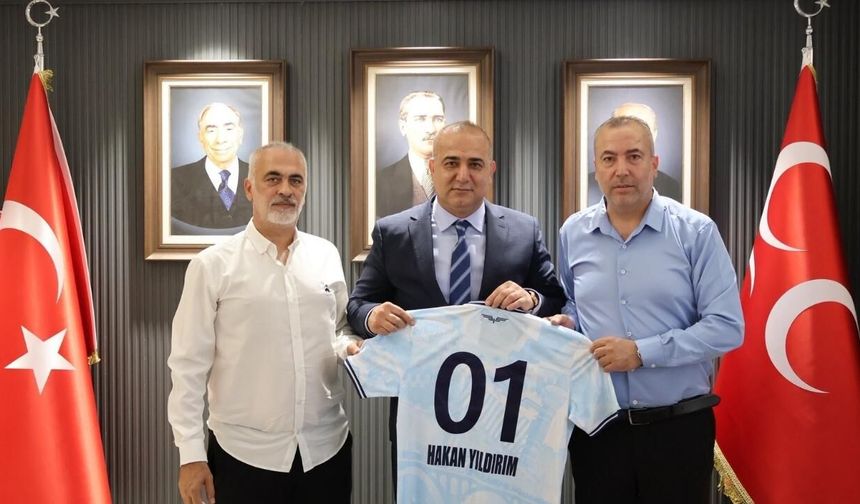 Adana Demirspor Başkanı Ertan Zeybek'ten MHP'ye ziyaret