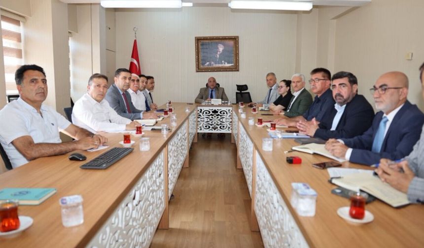 Adana İl Milli Eğitim Müdürlüğü'nde değerlendirme toplantısı