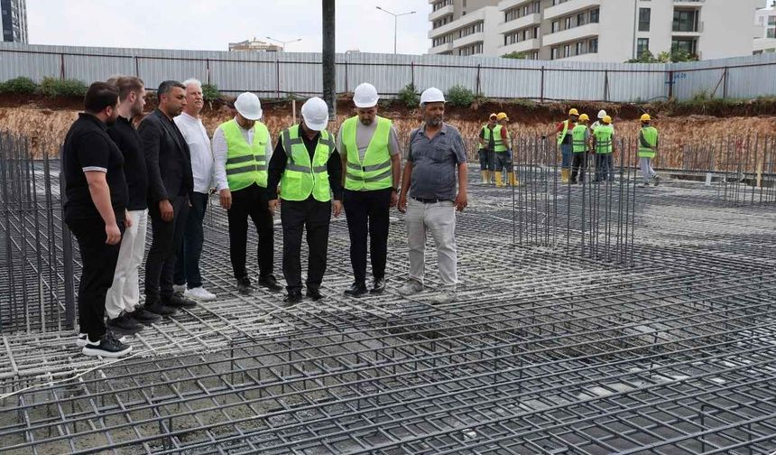Adana’da ev alacaklar artık temel demirlerini görebilecek