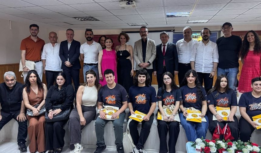 Adana'ya gurur yaşatan "Emanet" filmi izleyiciyle buluştu