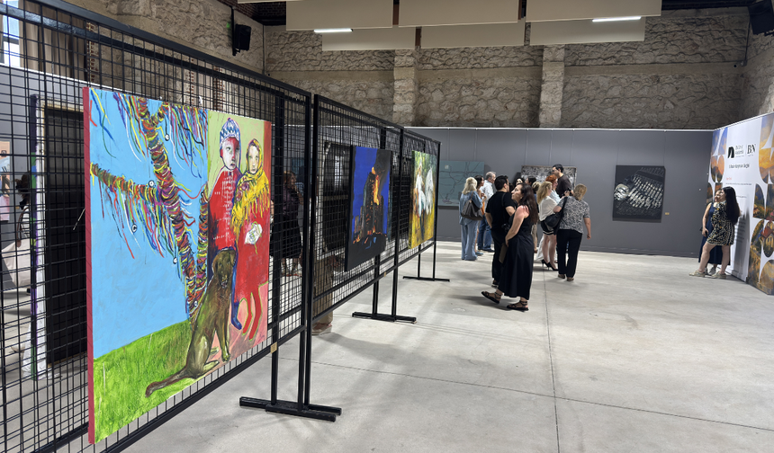 Ödüllü eserler Adana’da sanatseverlerle buluştu