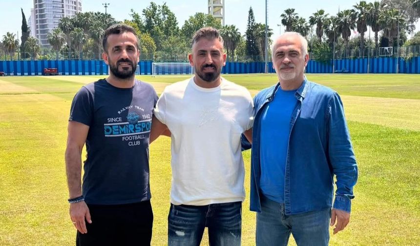 Burak Coşkun ile Adana Demirspor Futbol Okulları yola devam