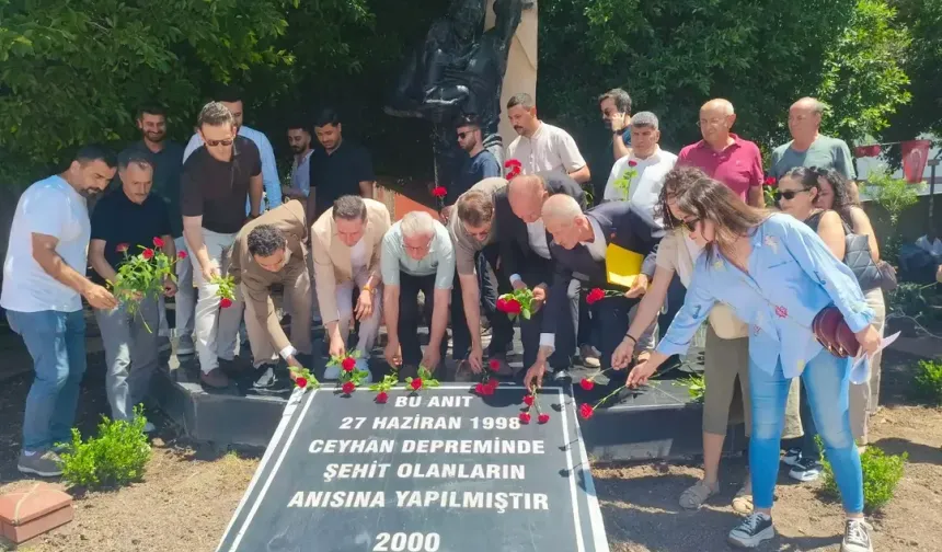 Ceyhan unutmadı: 27 Haziran depremi şehitleri 28. yılında saygıyla anıldı