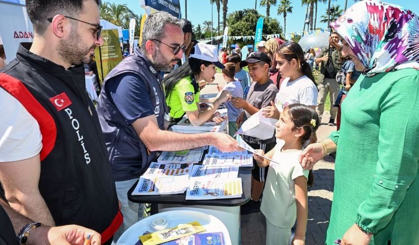 Adana Emniyetinden "aile ve çocuk şenliği"