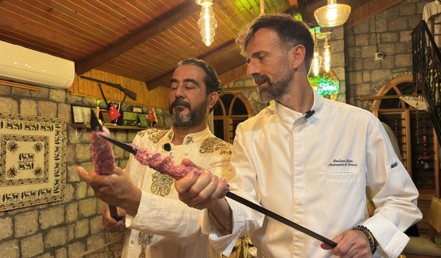 Fransız Şef Adana Kebabının sırlarını yerinde öğrendi