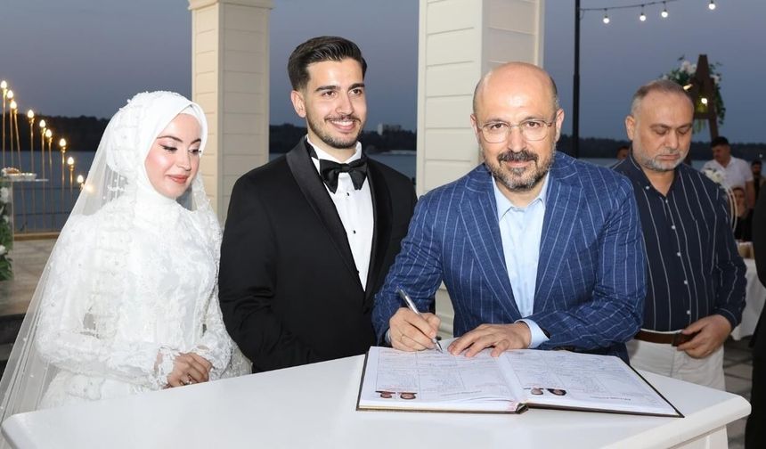 Halil Nacar, Gökçen ailesinin nikah şahitliğini yaptı