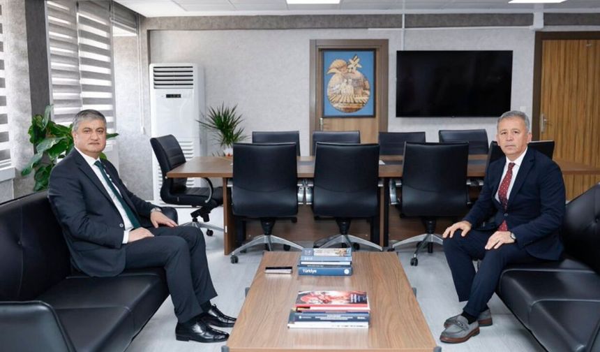 Mustafa Yavuz'dan Mustafa Loğoğlu'na taziye ziyareti