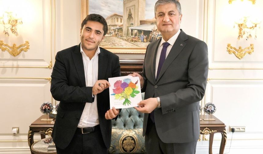 Adana Valisi Yavuz, özel misafiri Efe Cuma Kamalı'nı ağırladı