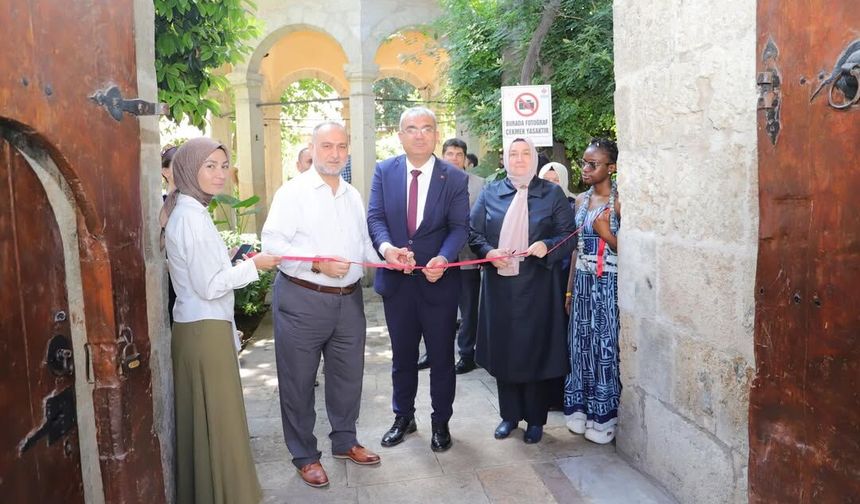 Hayata Köprü Sanat Projesi ile çocukların el emeği eserleri sergileniyor