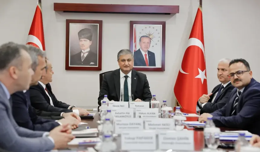 Vali Yavuz, 15 ilçe Kaymakamıyla buluştu: "Hedefimiz daha müreffeh bir Adana"