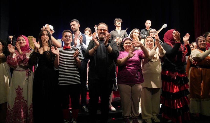 Yaşar Kemal Kültür Merkezi’nde sanat gecesi