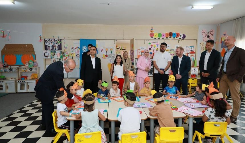 Yüreğir’de UNICEF destekli oyun odasına Büyükelçi ziyareti