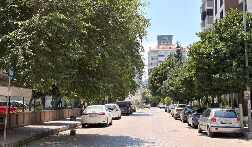 Adana sıcağa teslim oldu! Hafta sonu sokaklar boş kaldı