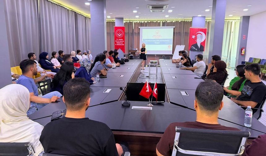 Adana’da evlenecek çiftlere Bakanlık desteği: Eğitimler başladı
