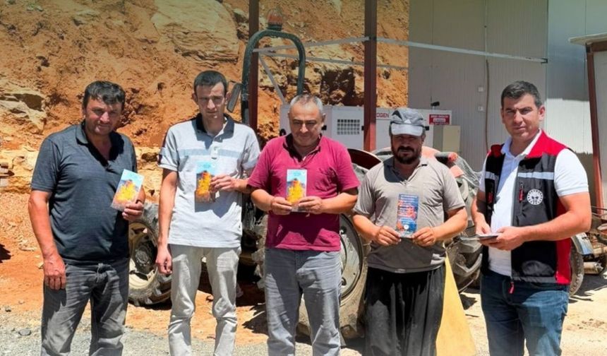 Adana'da üreticilere kritik uyarılar! Tarım ekipleri sahaya indi