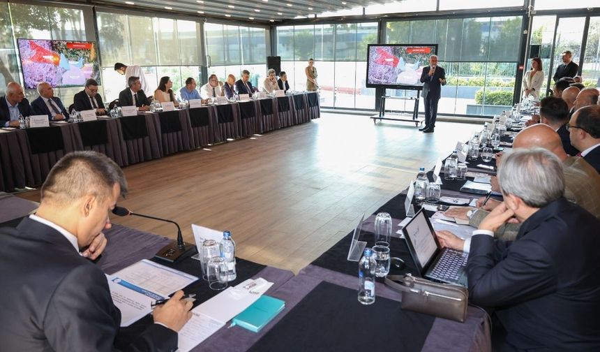 Adana'nın istihdam geleceği AOSB'de değerlendirildi