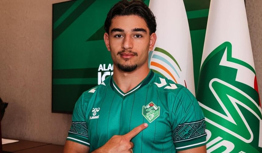 Adanaspor’un eski oyuncusu Devran Şenyurt Iğdır'a transfer oldu