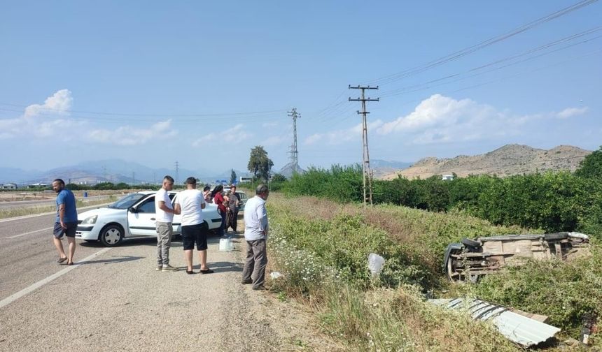Arkadan çarpınca takla attı! Otomobil narenciye bahçesine uçtu