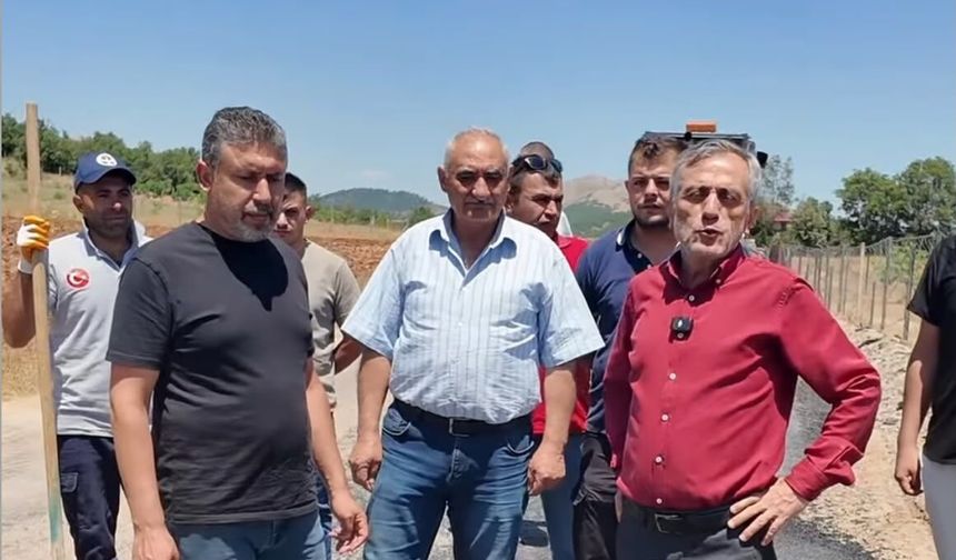 Başkan Aktürk sahaya indi: "Tufanbeyli’de yol sorununu kökten çözeceğiz"