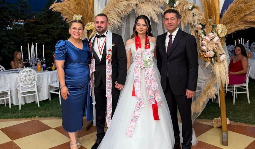 Başkan Cömert Özen, yeğeninin mutlu gününe ortak oldu
