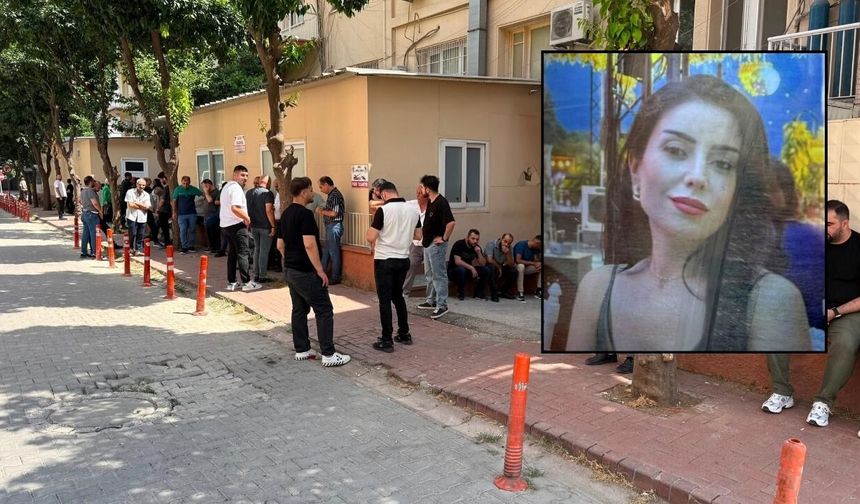 Boşanma aşamasındaki kadın, 7 yaşındaki kızının yanında öldürüldü