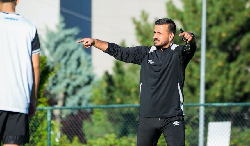 Cafer Elek: "Başarıya şartlandık"