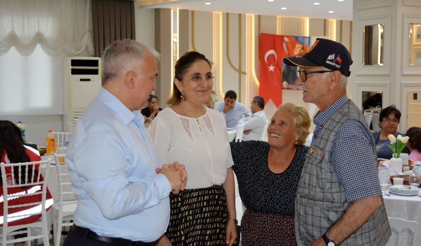 Ceyhan'da anlamlı buluşma: Şehit Aileleri ve Gaziler onuruna yemek programı