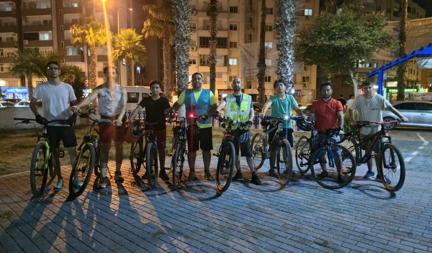 Ceyhan’da Yeşilay ve bisikletçilerden "Sağlıklı gelecek" pedalı