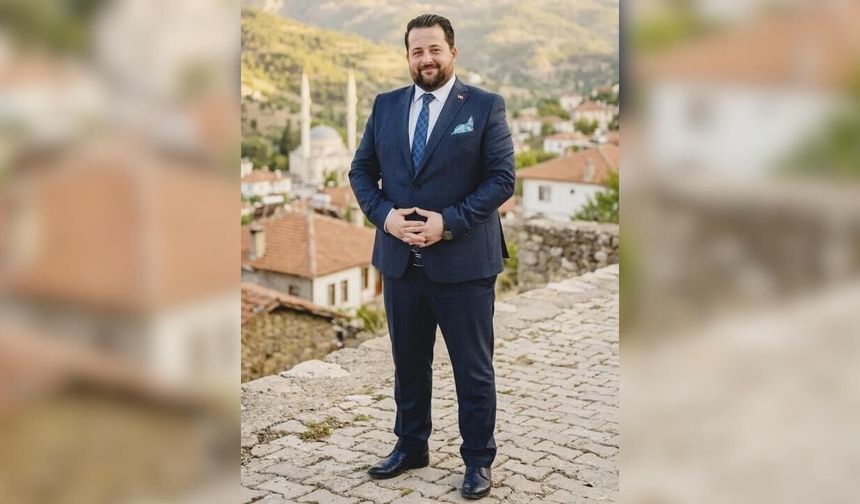 CHP Feke İlçe Başkanı Mehmet Ali Kızıloluk istifa etti