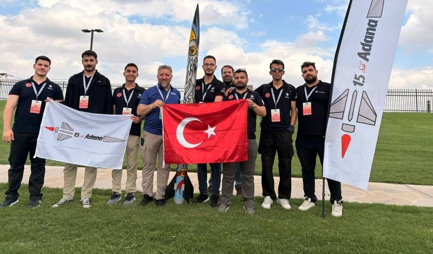 ÇÜ öğrencileri 141 takım arasından sıyrıldı! Dünya ikincisi oldular