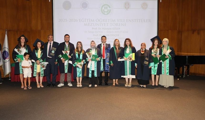 Çukurova Üniversitesi'nde lisansüstü mezuniyet heyecanı
