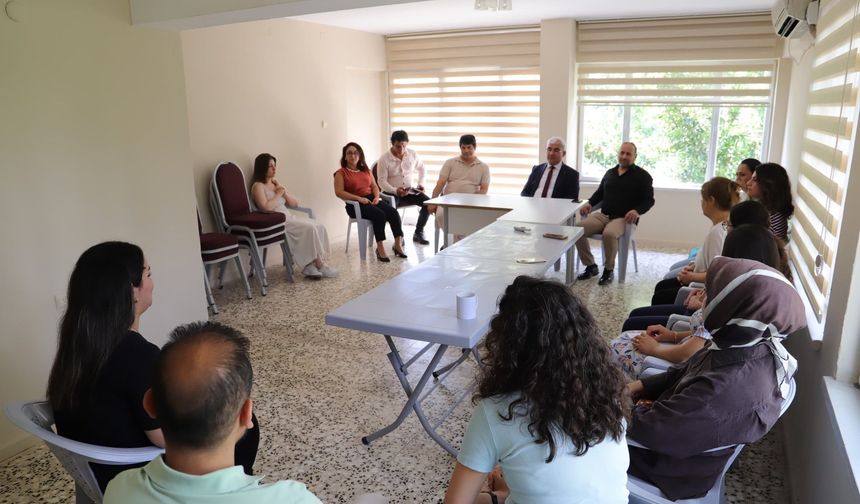 İl Müdürü Mustafa Gökboğa’dan Koruyucu Aile Birimi’ne ziyaret