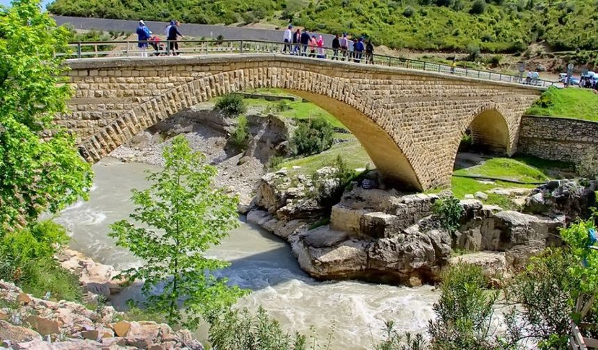Çakıt 2 Köprüsü yeniden hizmete açıldı