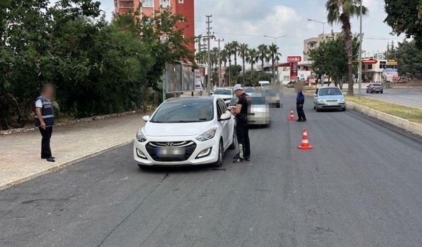 Kozan'da "Güven Uygulamaları"nda 4 hükümlü yakalandı