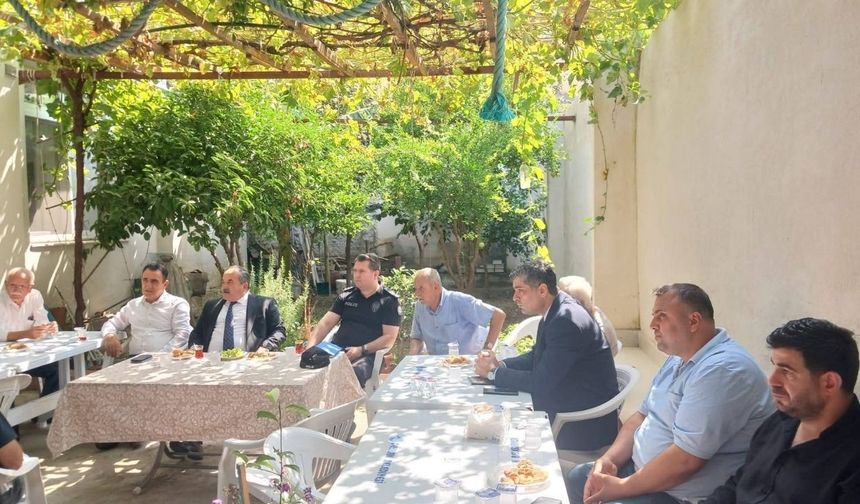 Adana Muhtarlar Derneği'nden Seyhan'da istişare toplantısı