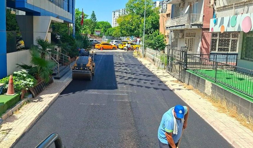 Seyhan'da yol konforu artıyor: Kurtuluş mahallesi yeni asfaltına kavuştu