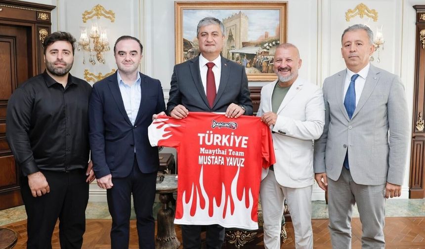 Vali Mustafa Yavuz, Muay Thai heyetini ağırladı