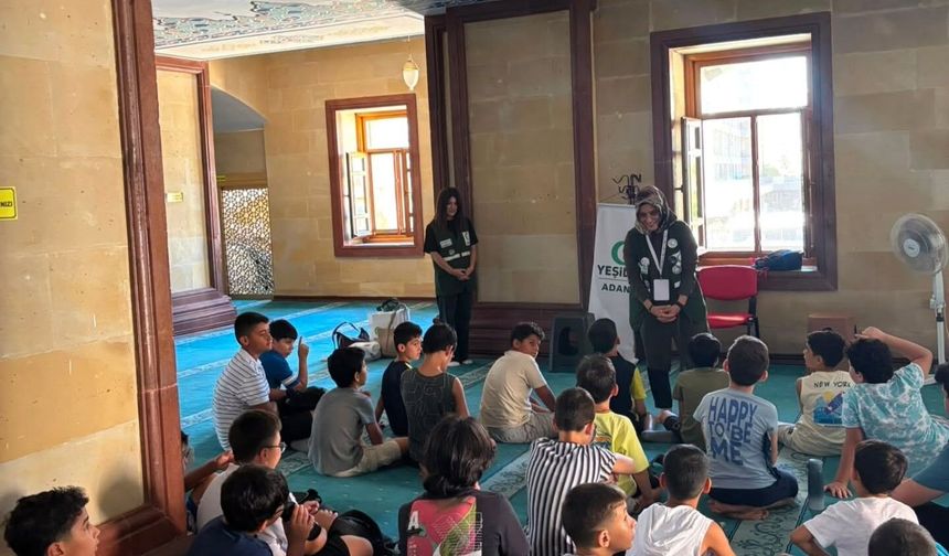 Yeşilay Adana'dan miniklere anlamlı eğitim: Teknolojiyi değil, sağlığı seçin!