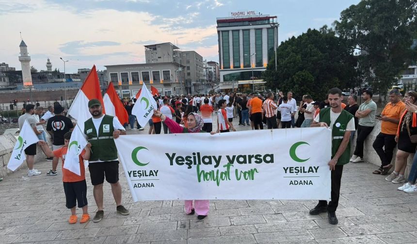Yeşilay, Adanaspor taraftarının coşkusuna ortak oldu