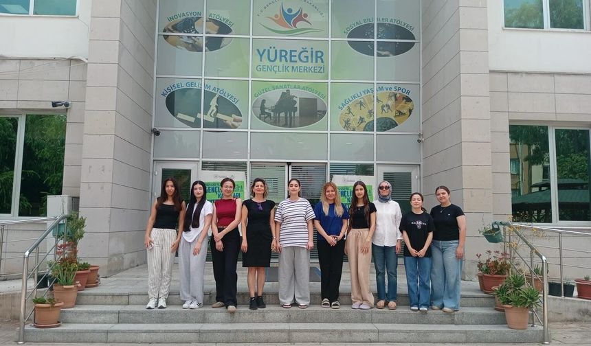 Yüreğir Gençlik Merkezi'nde gençlerin kariyerine dev adım