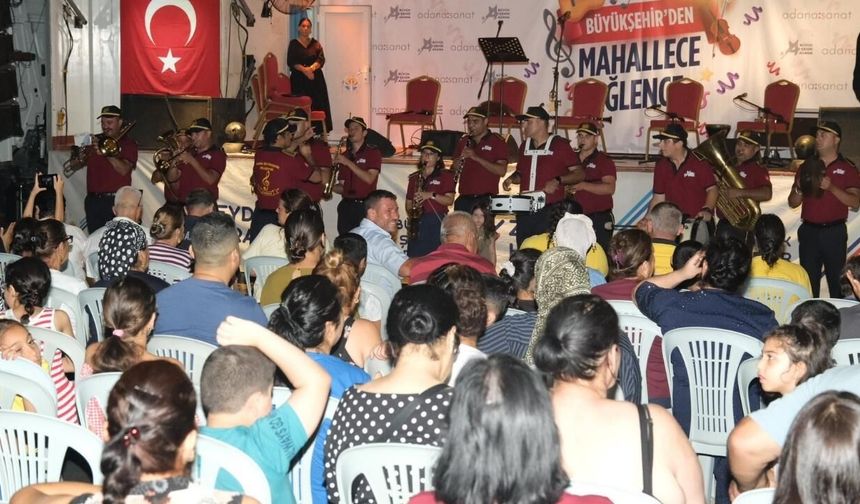 “Bi’ Yaz Konserleri” Yumurtalık’ta devam ediyor