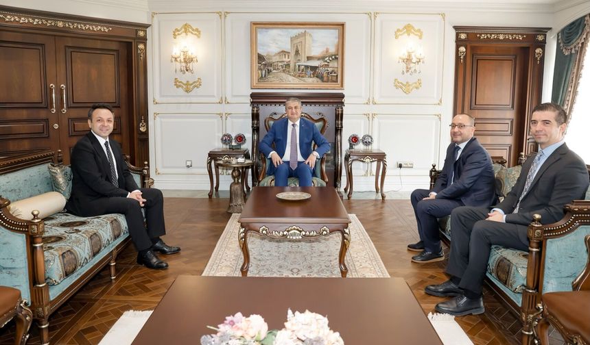 Adana Valisi Mustafa Yavuz'dan Göç İdaresi Yetkililerine kabul